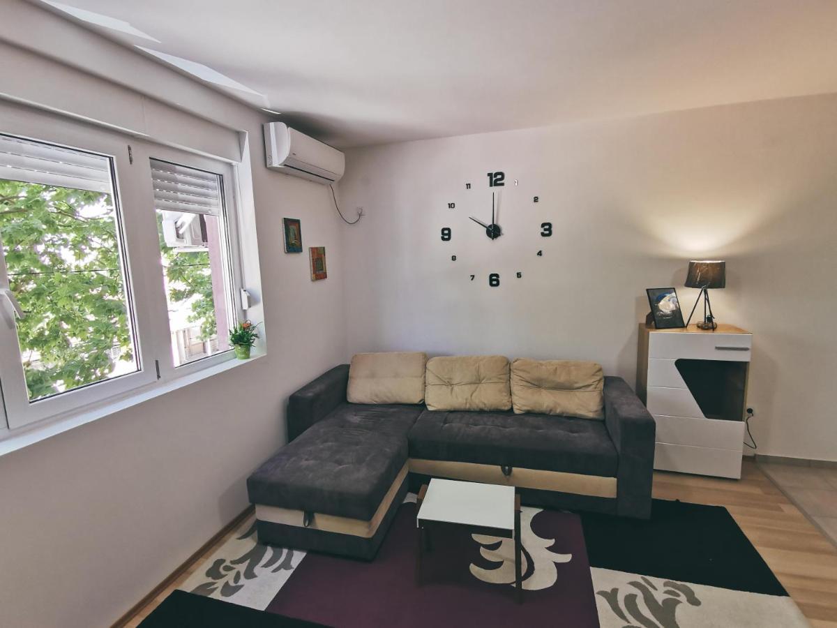 Cozy Corner Apartments - Free Parking & Wi-Fi Ćuprija Exterior foto