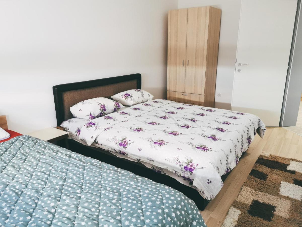 Cozy Corner Apartments - Free Parking & Wi-Fi Ćuprija Exterior foto